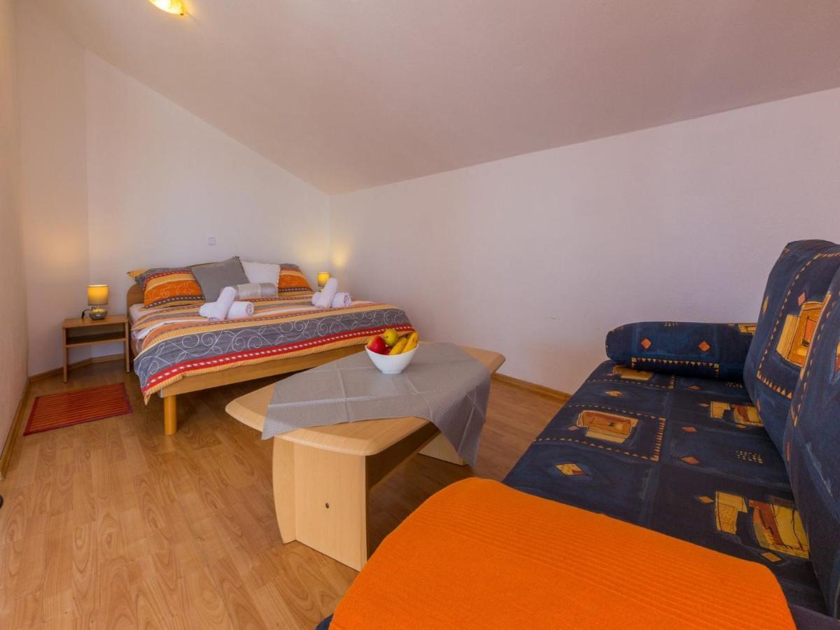Apartments Vanessa Dramalj Ngoại thất bức ảnh