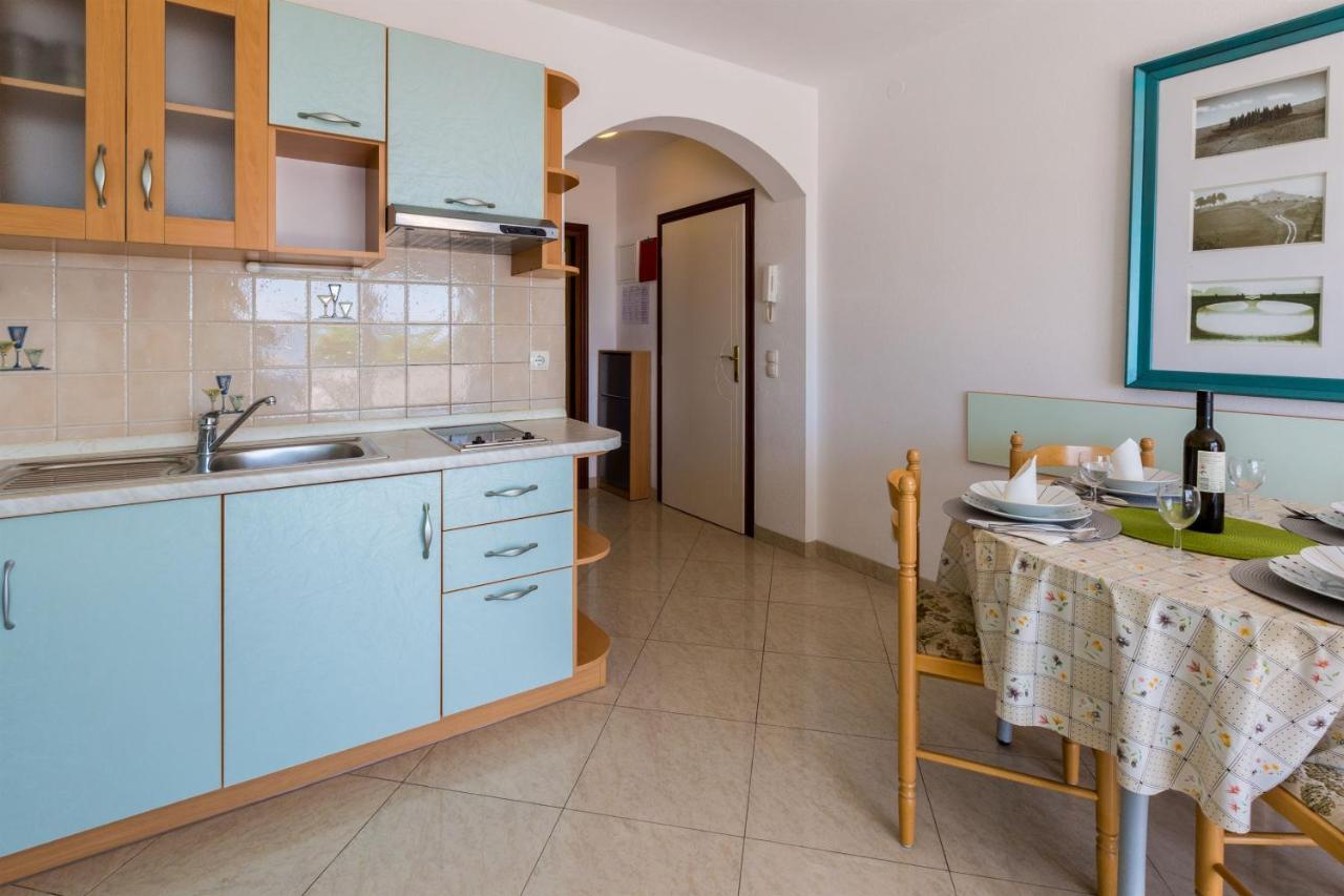 Apartments Vanessa Dramalj Ngoại thất bức ảnh