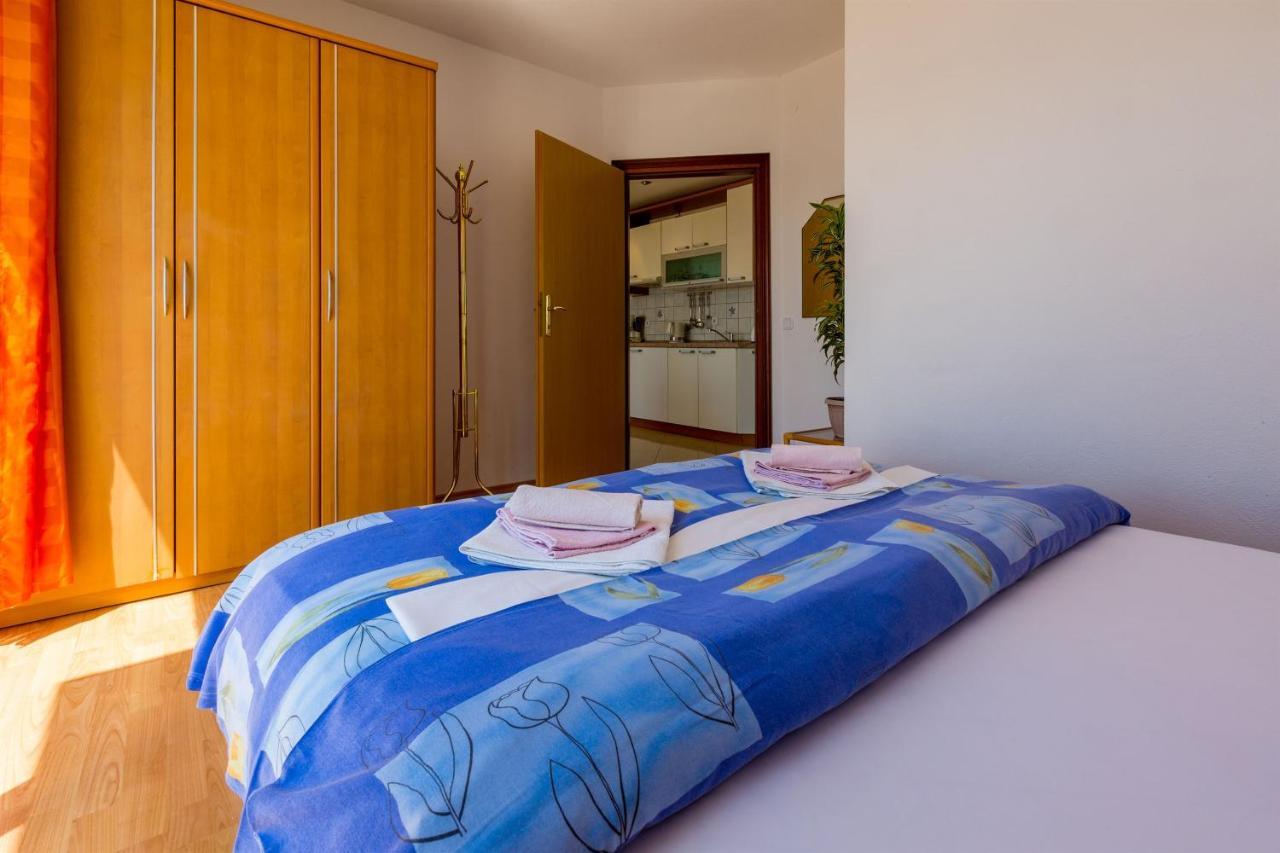 Apartments Vanessa Dramalj Ngoại thất bức ảnh