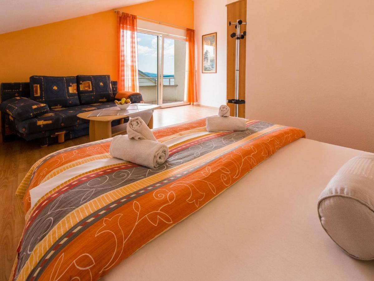 Apartments Vanessa Dramalj Ngoại thất bức ảnh
