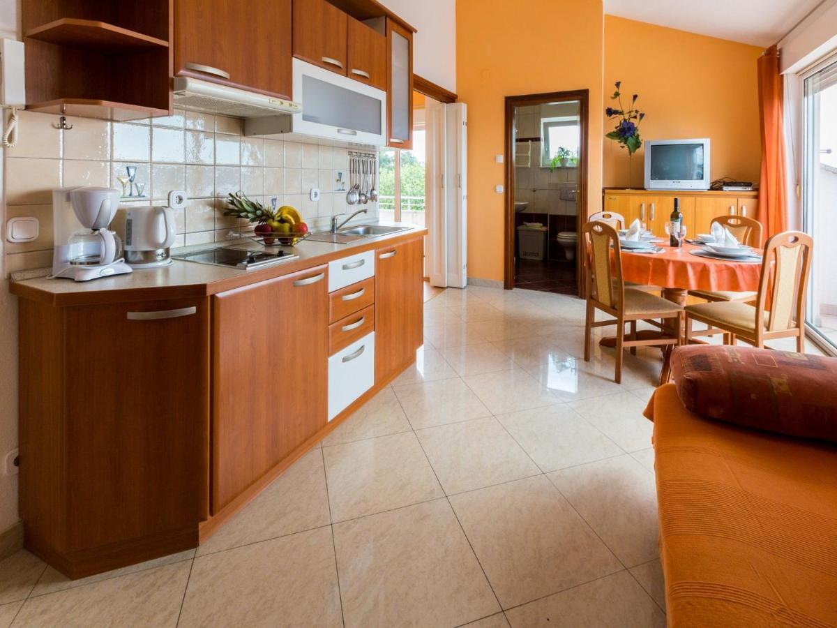 Apartments Vanessa Dramalj Ngoại thất bức ảnh