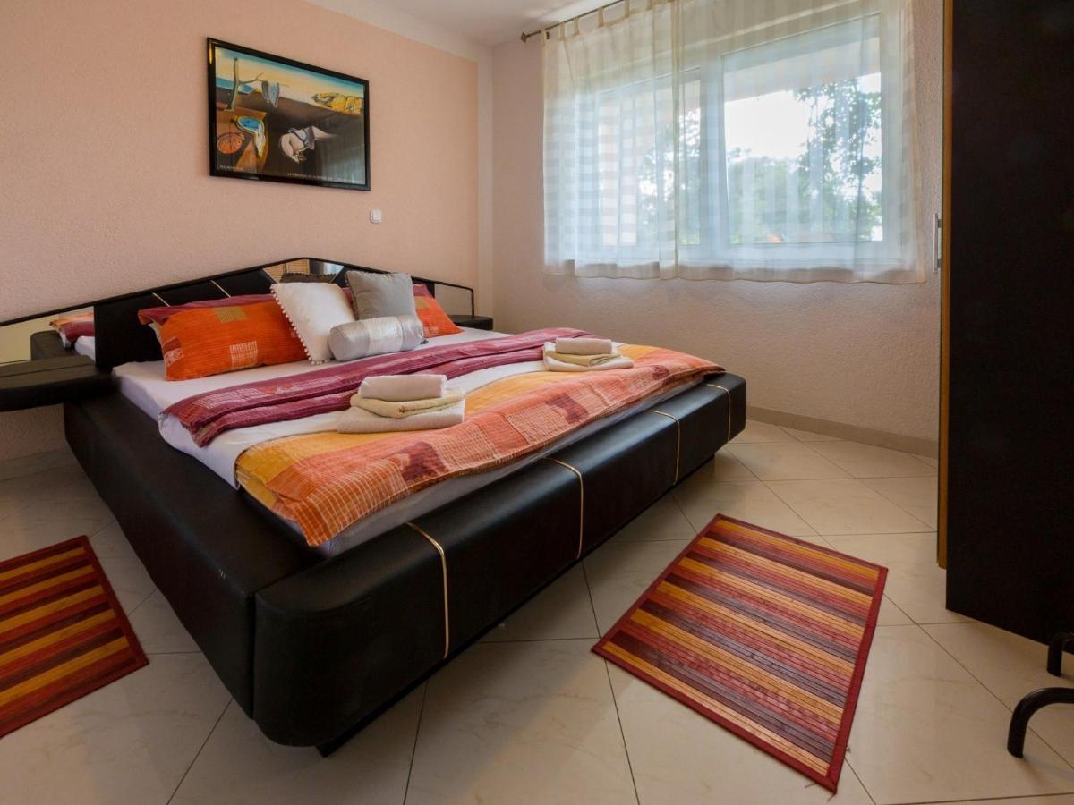 Apartments Vanessa Dramalj Ngoại thất bức ảnh