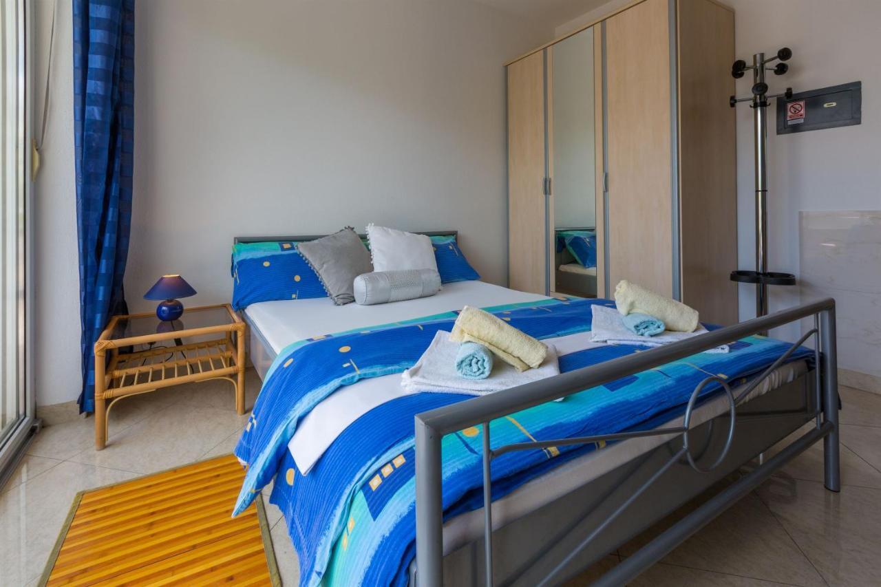 Apartments Vanessa Dramalj Ngoại thất bức ảnh