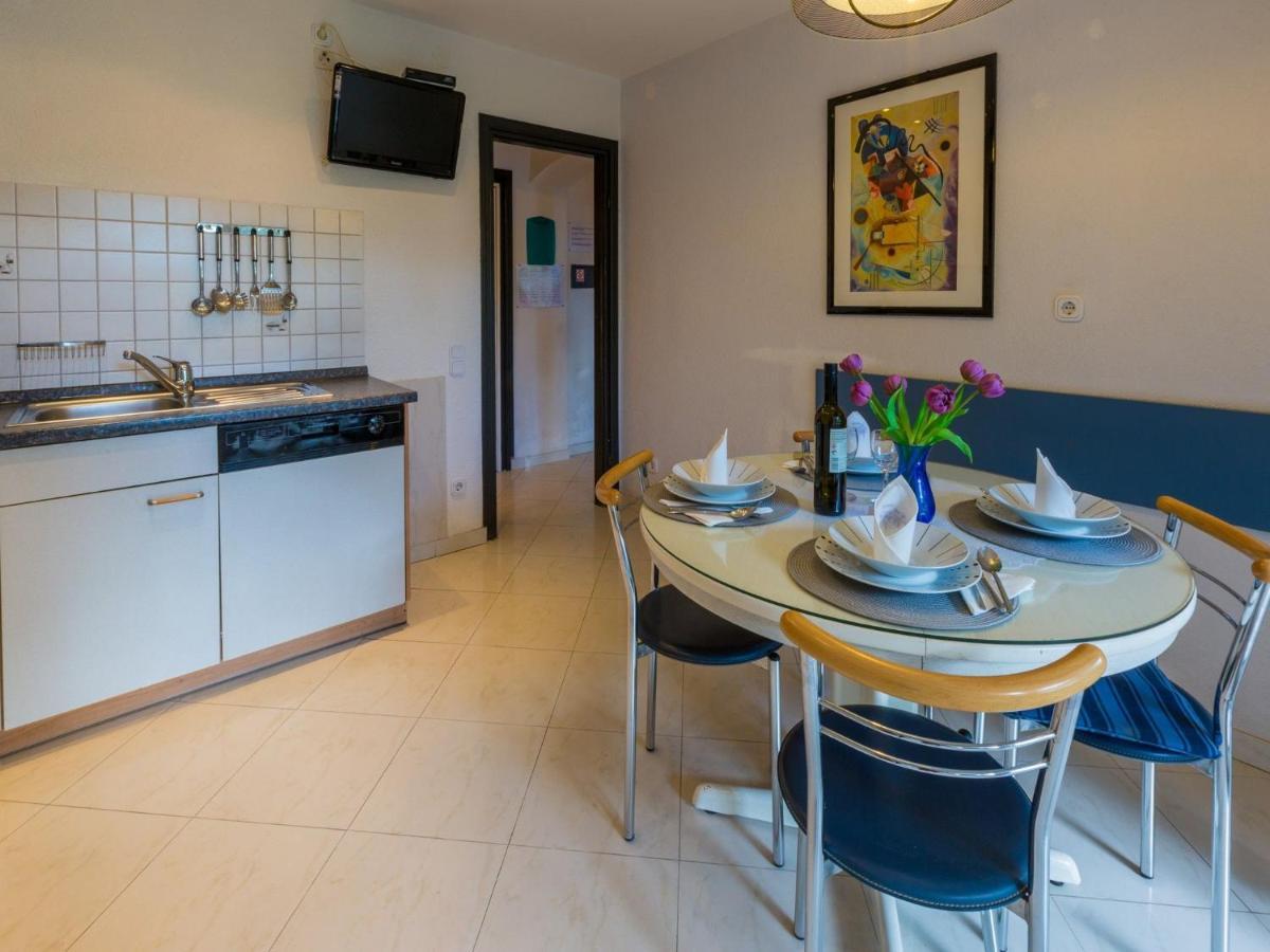 Apartments Vanessa Dramalj Ngoại thất bức ảnh